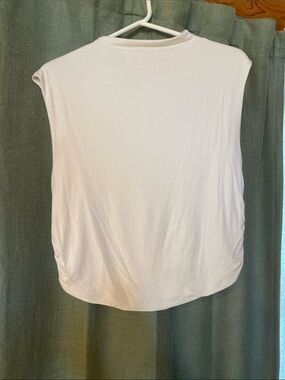a new day Sleeveless Crewneck Tank Top - White